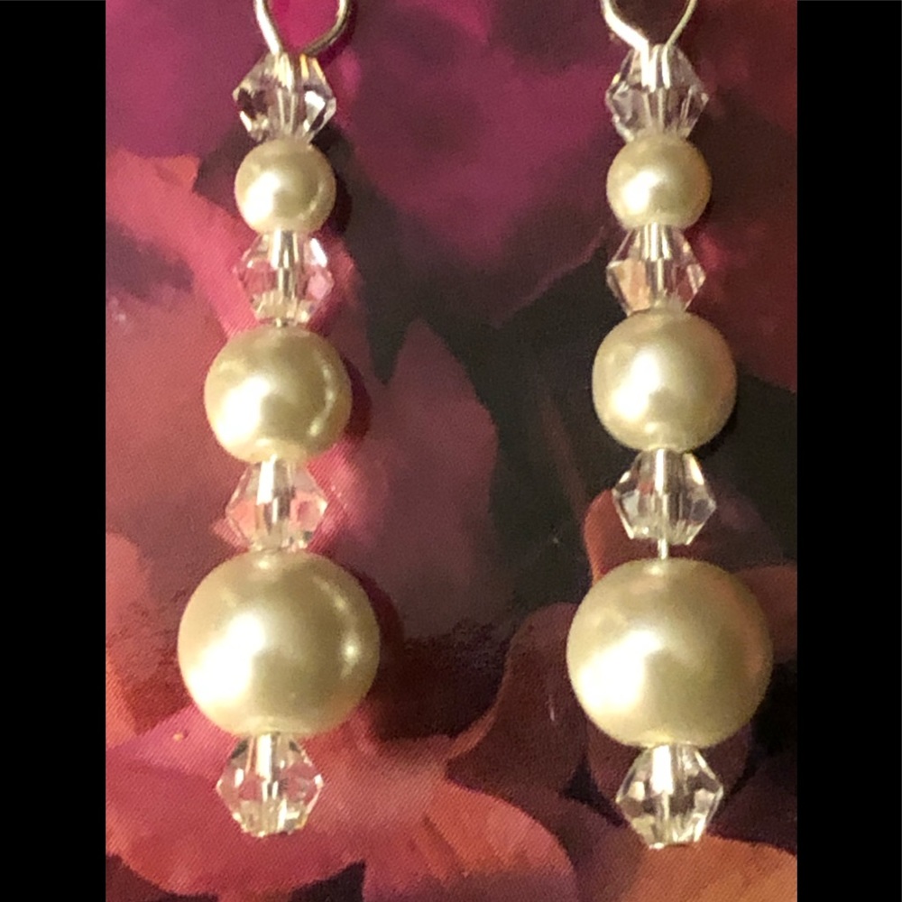 Classic Pearls & Crystals Earrings - Picture 1 of 1